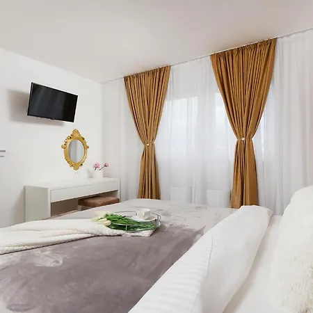 Luxurious In With Sauna Holiday home Vrsi