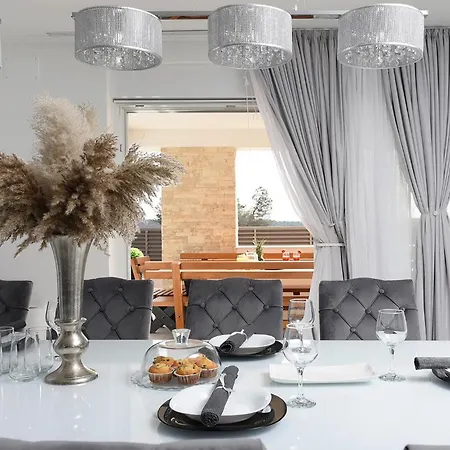 Luxurious In With Sauna * Vrsi