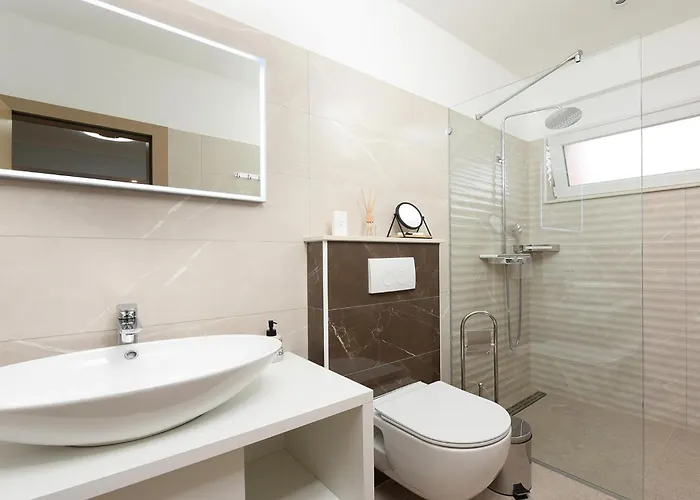 Luxurious In With Sauna * 沃希