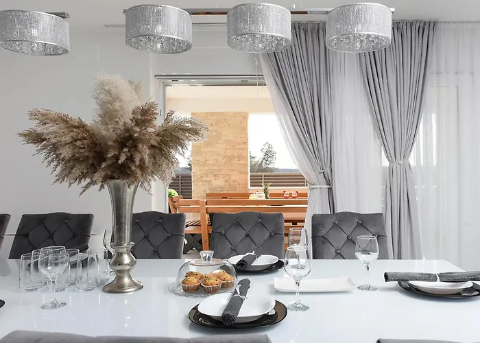 Luxurious In With Sauna * 沃希